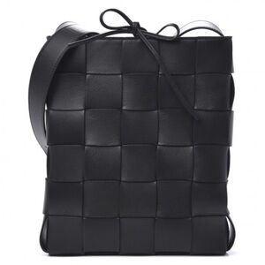 Bottega Veneta Intrecciato black Cassette Messenger bag